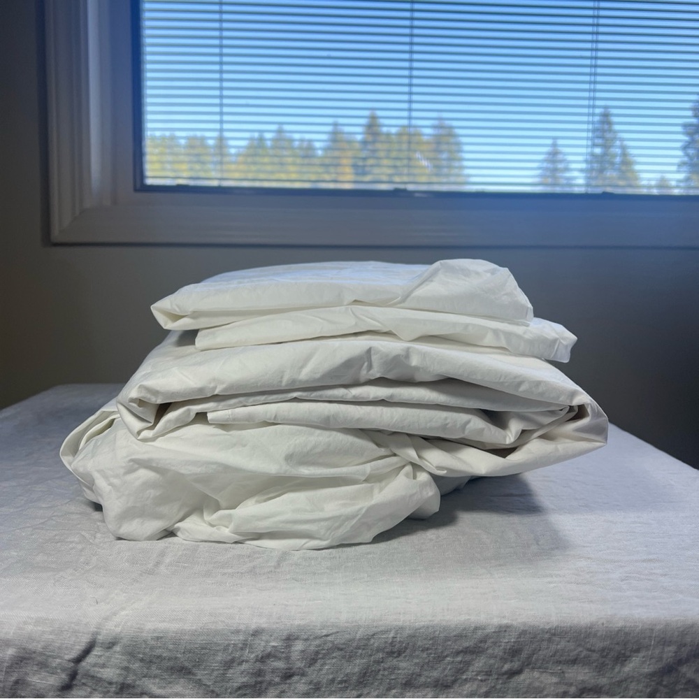 Brooklinen 100% Cotton Sheet Set in White in Cali King - NWOT Crisp + Cool 😎